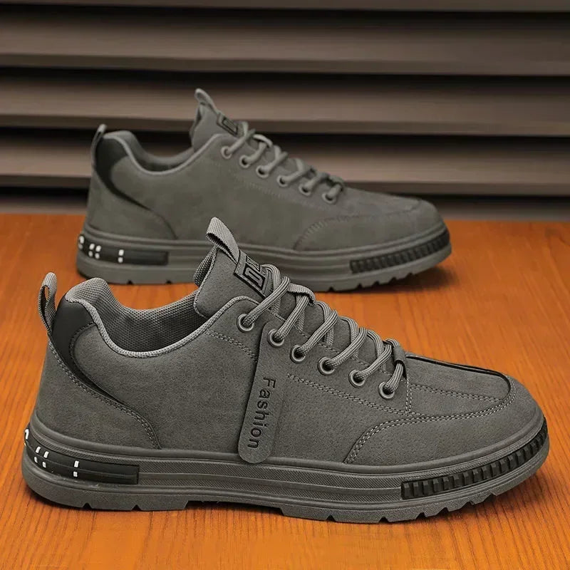 Wear resistant New BreathableWork Safety Shoes Trendy Versatile Comfortable Eva Insoles Rubber Upper shoes for men sneakers men